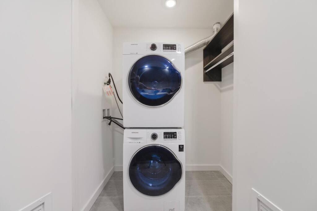 Wonderful Studio Apartment With Great Views And Pool Miami Luaran gambar