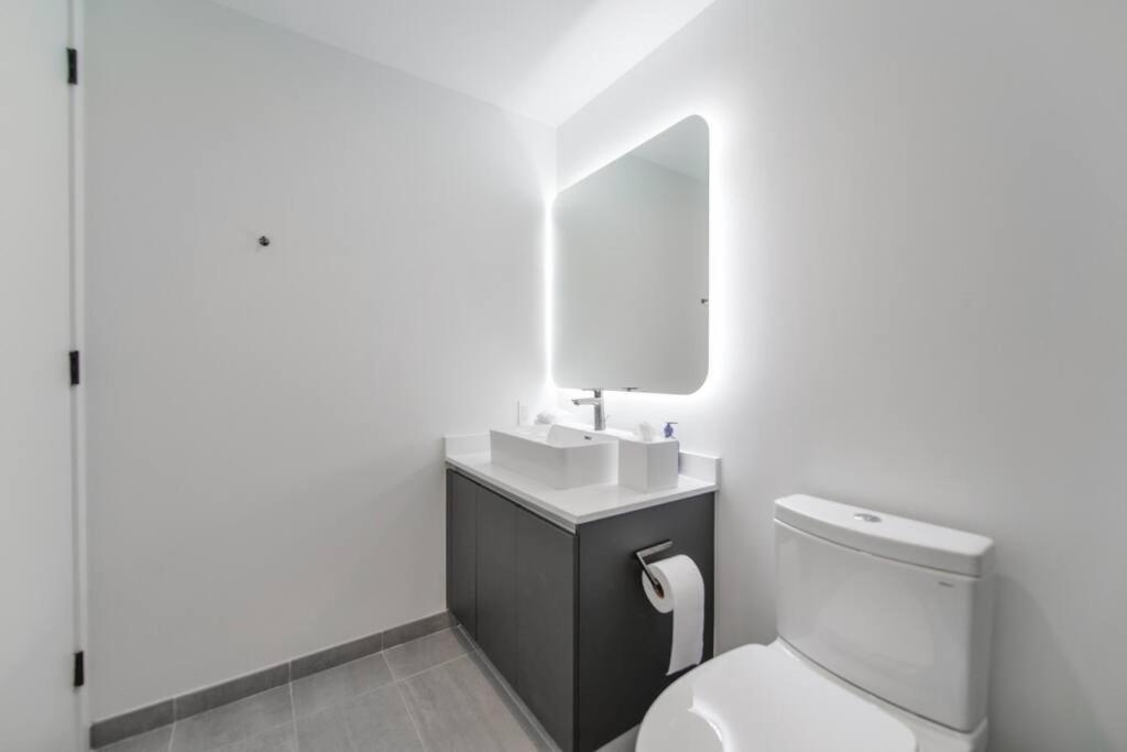 Wonderful Studio Apartment With Great Views And Pool Miami Luaran gambar